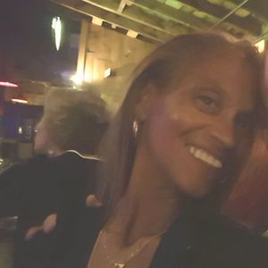 Meet your Posher, Zaneta